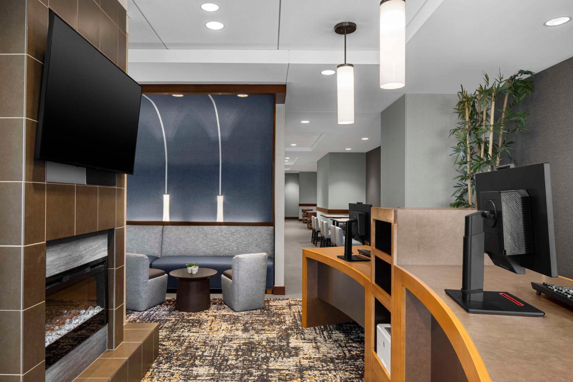 Hyatt Place Boston/Braintree Exterior photo